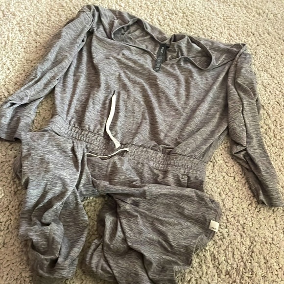 Vuori Pants - Vuori jumpsuit grey sz M